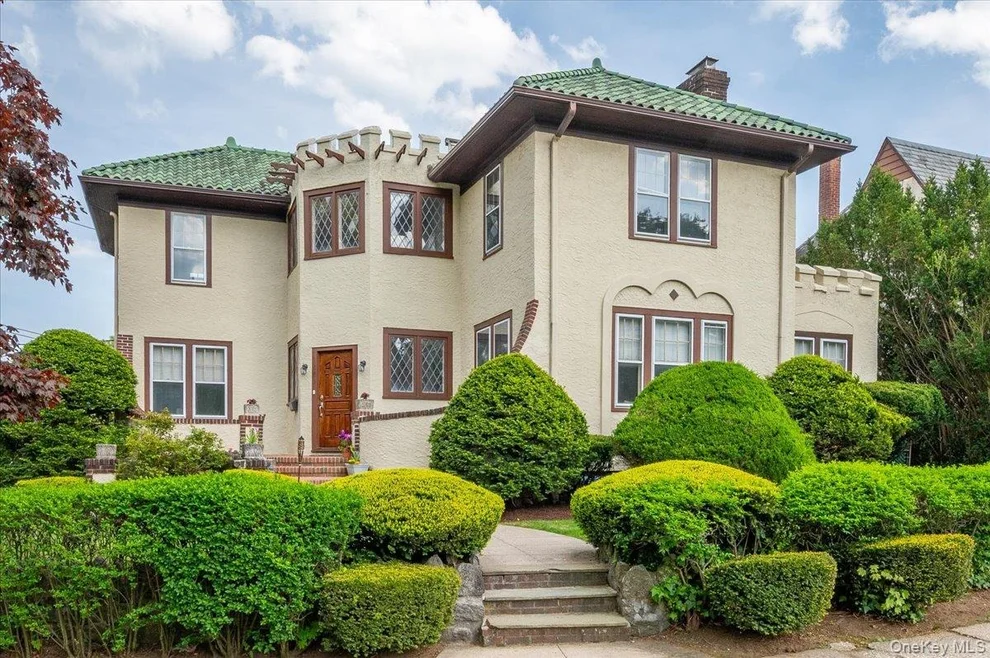 Unit for sale at 1243 Raleigh Road, Mamaroneck, NY 10543