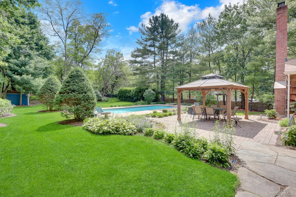 Unit for sale at 31 Penelope Drive, Brookhaven, NY 11733