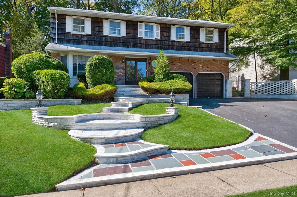 Unit for sale at 73 Reed Drive, North Hempstead, NY 11576