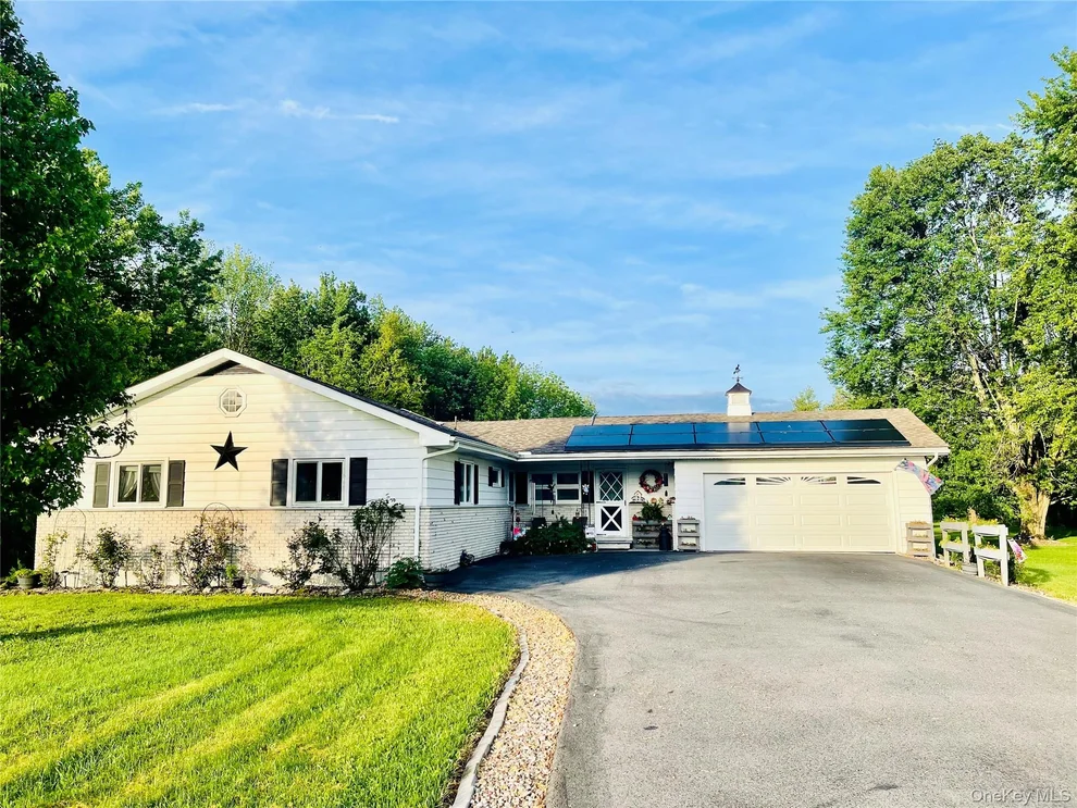 Unit for sale at 137 Cross Road, Goshen, NY 10924