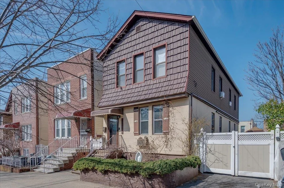 Unit for sale at 2871 E 194th Street, New York, NY 10461