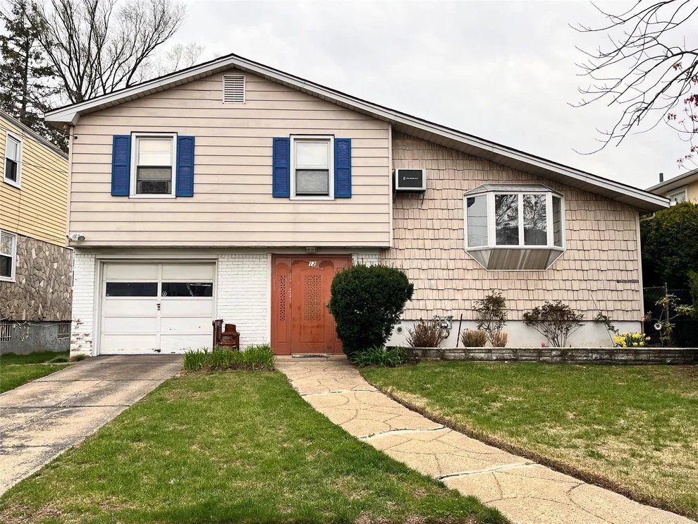 Unit for sale at 12 Wallace Court, Hempstead, NY 11580