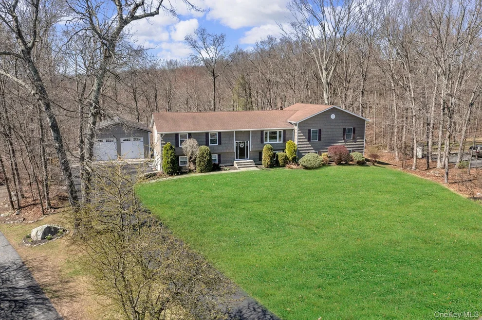 Unit for sale at 26 Drovers Lane, Southeast, NY 10509