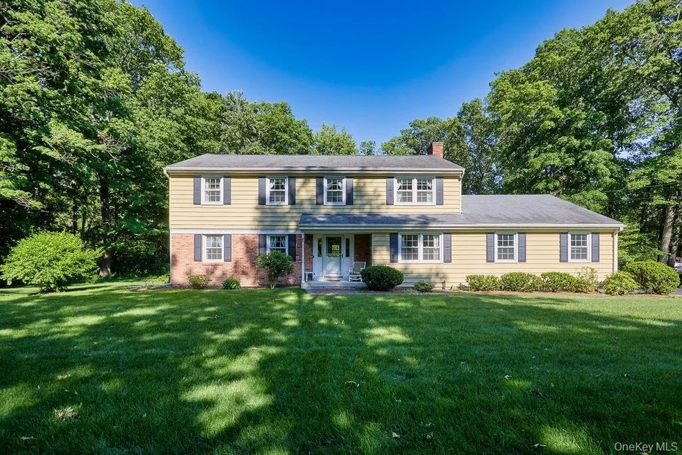 Unit for sale at 10 Stoutenburgh Drive, Hyde Park, NY 12538