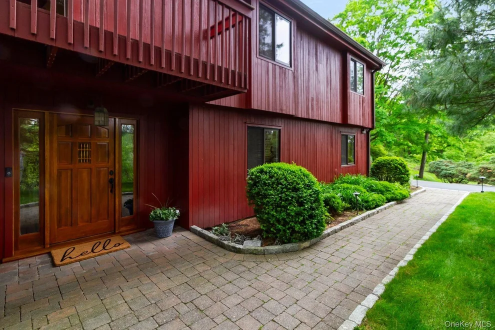 Unit for sale at 12 Ilana Court, North Castle, NY 10504