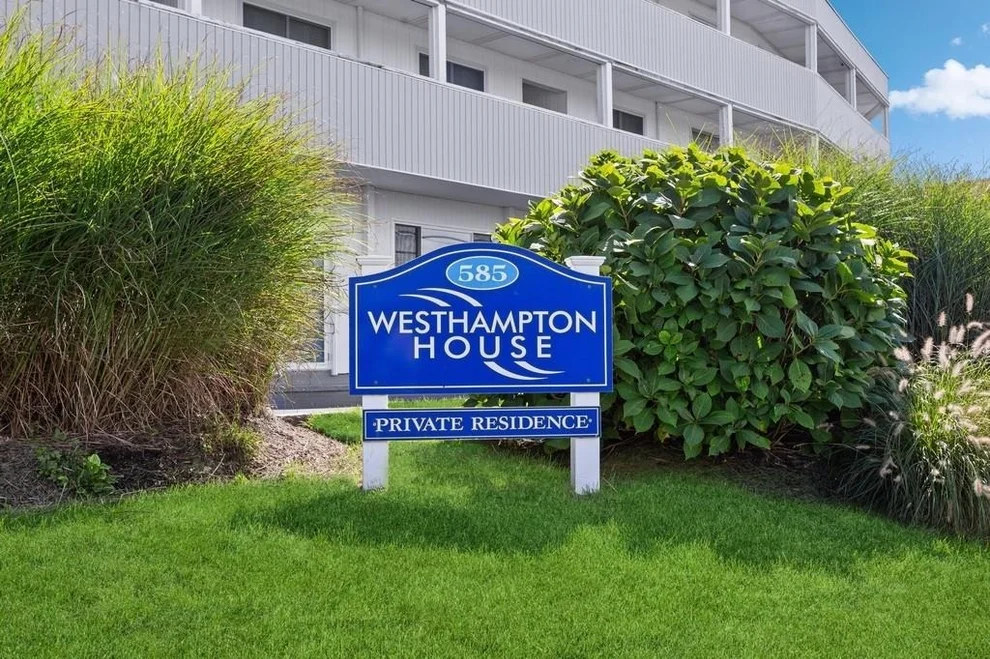 Unit for sale at 585 Dune Road, Southampton, NY 11978