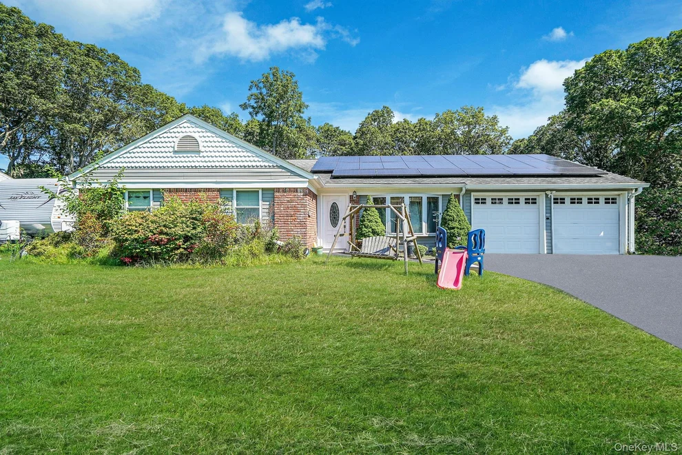 Unit for sale at 32 Summercress Lane, Brookhaven, NY 11727