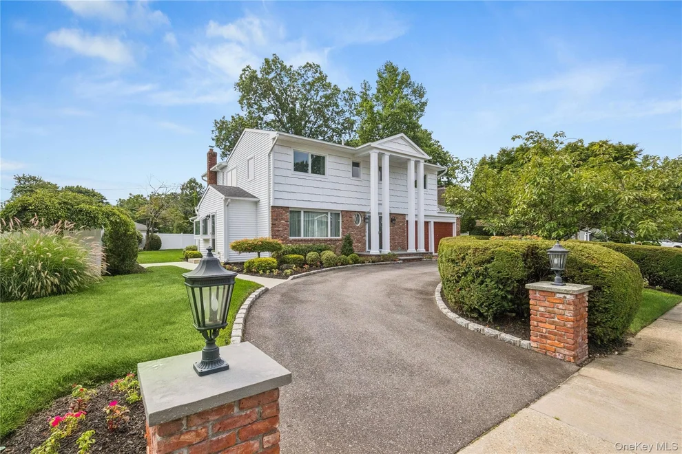Unit for sale at 25 Voorhis Drive, Oyster Bay, NY 11804