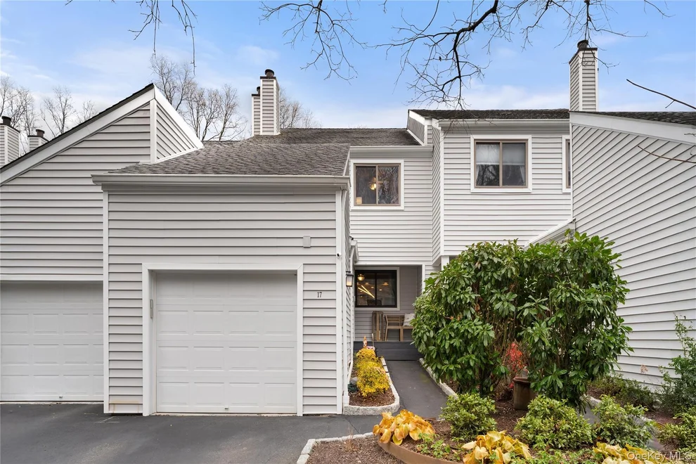 Unit for sale at 17 Ledgewood Commons, New Castle, NY 10546