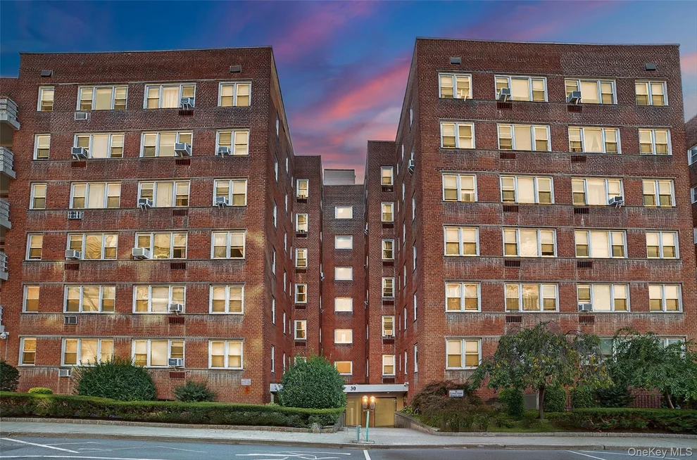 Unit for sale at 30 E Hartsdale Avenue, Greenburgh, NY 10530