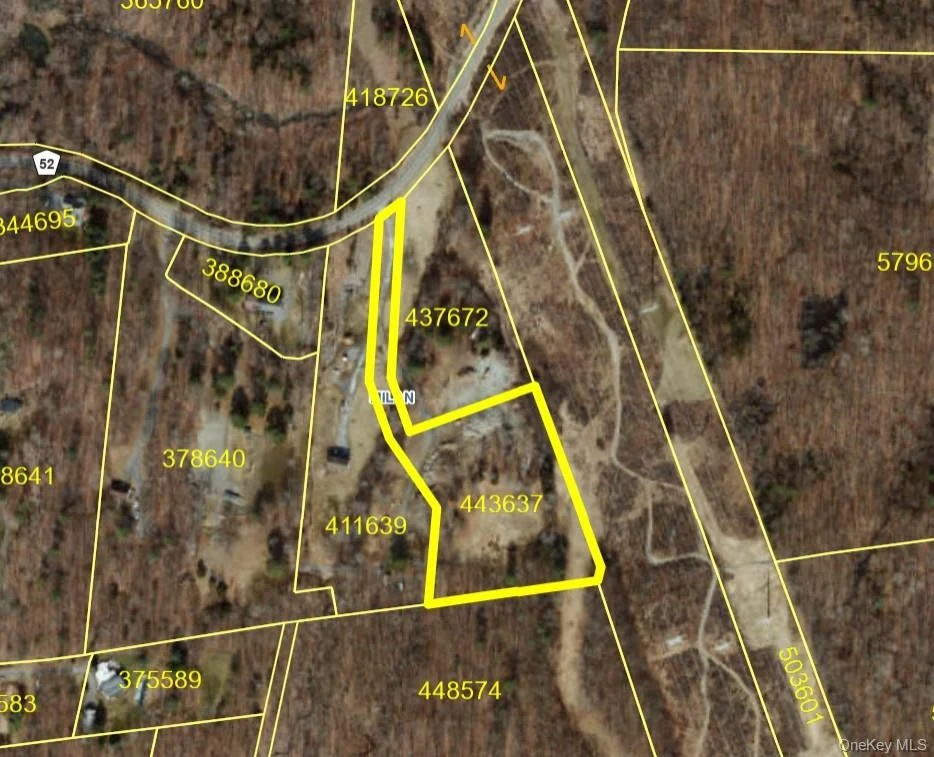 Unit for sale at Round Lake Road, Milan, NY 12572