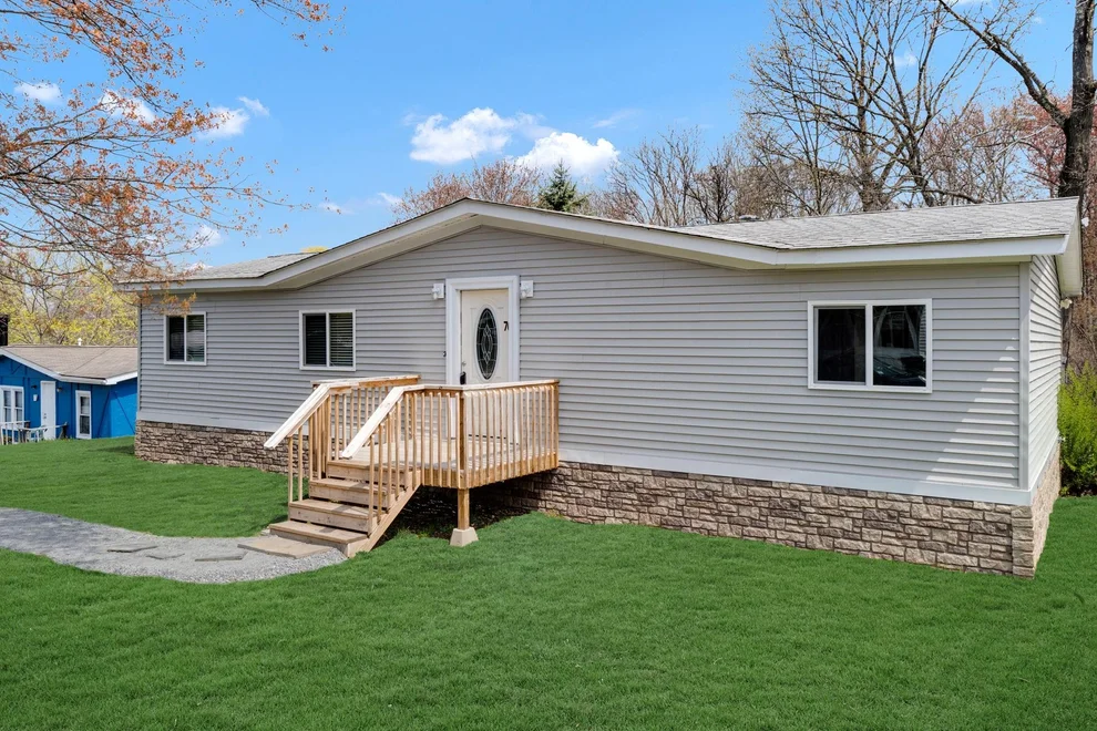 Unit for sale at 16 Bivona Lane, New Windsor, NY 12553