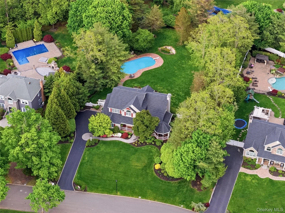 Unit for sale at 11 Milemore Drive, Smithtown, NY 11768