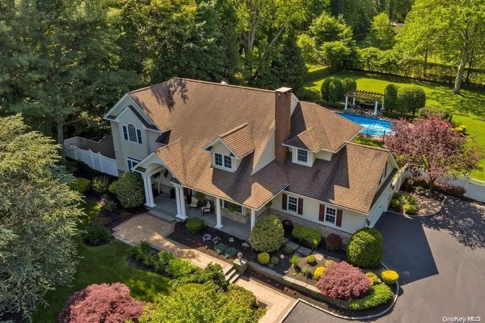 Unit for sale at 12 Timber Lane, Smithtown, NY 11768