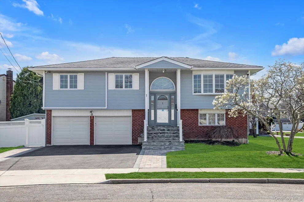 Unit for sale at 1 Sterling Court, Oyster Bay, NY 11803