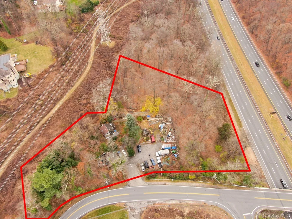 Unit for sale at 451 Underhill Road, Greenburgh, NY 10583