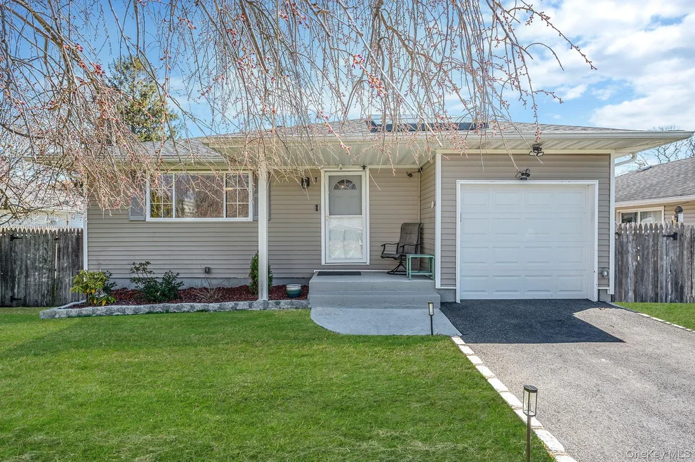 Unit for sale at 7 Hollywood Drive, Brookhaven, NY 11967