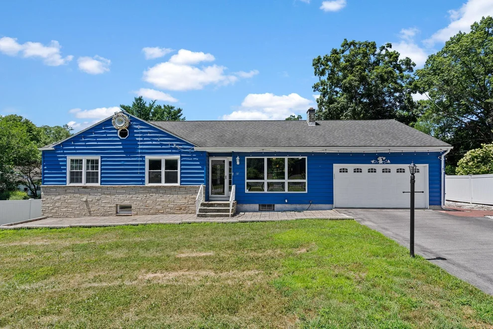 Unit for sale at 51 Loockerman Avenue, Poughkeepsie, NY 12601