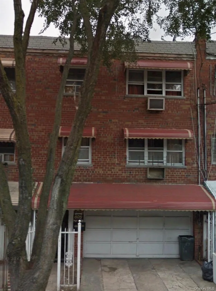 Unit for sale at 625 Commonwealth Avenue, New York, NY 10473