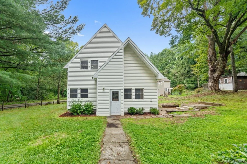 Unit for sale at 24 Skylark Drive, Cortlandt, NY 10567