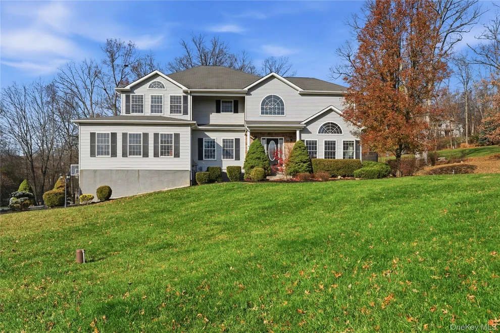 Unit for sale at 3 Clemence Drive, Cornwall, NY 12553
