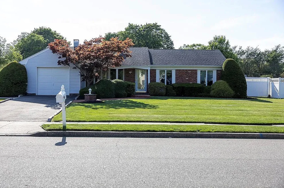 Unit for sale at 442 China Road, Islip, NY 11782