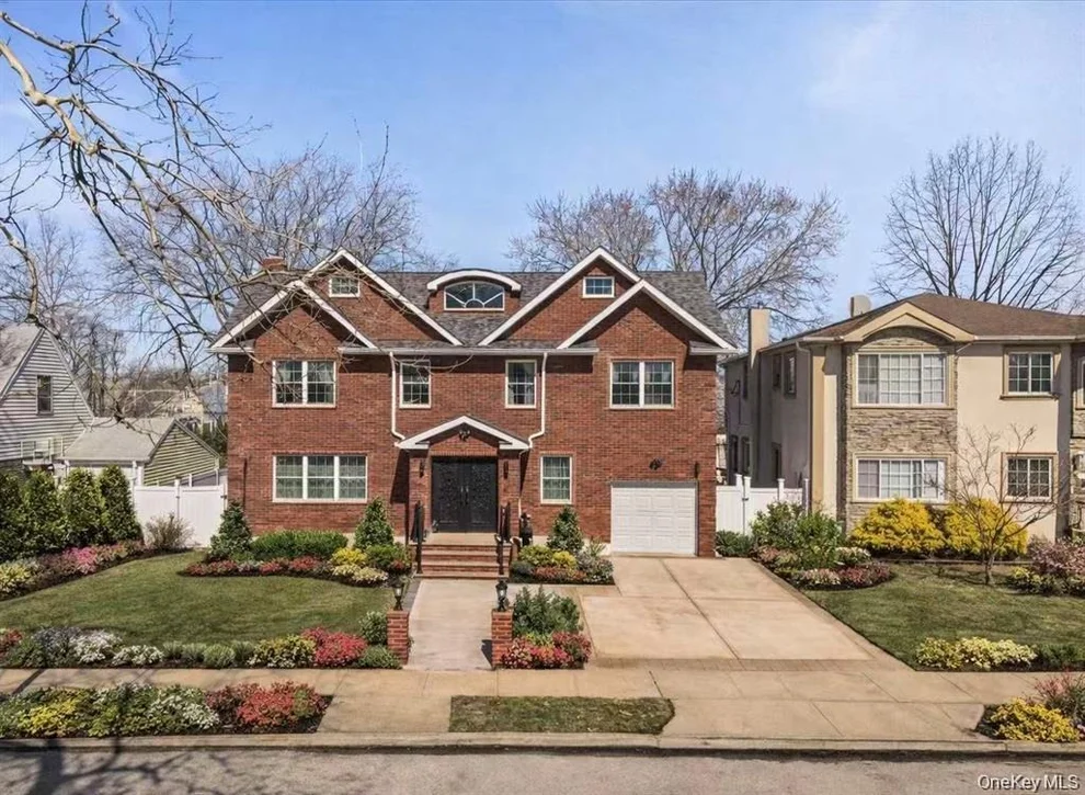 Unit for sale at 642 Lenore Lane, Hempstead, NY 11003
