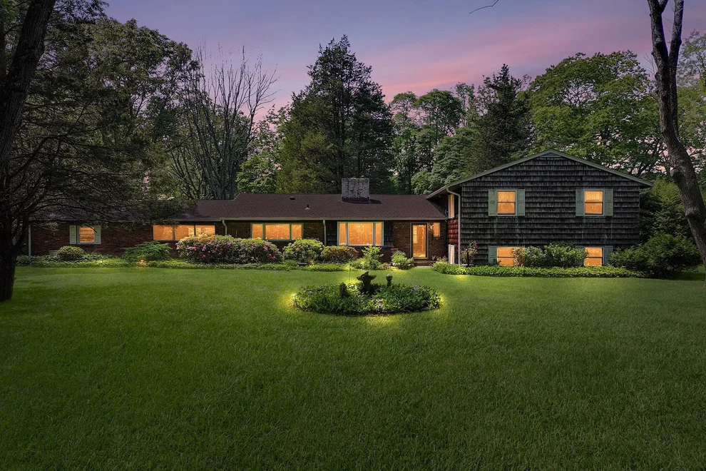 Unit for sale at 31 Saw Mill Road, Huntington, NY 11724