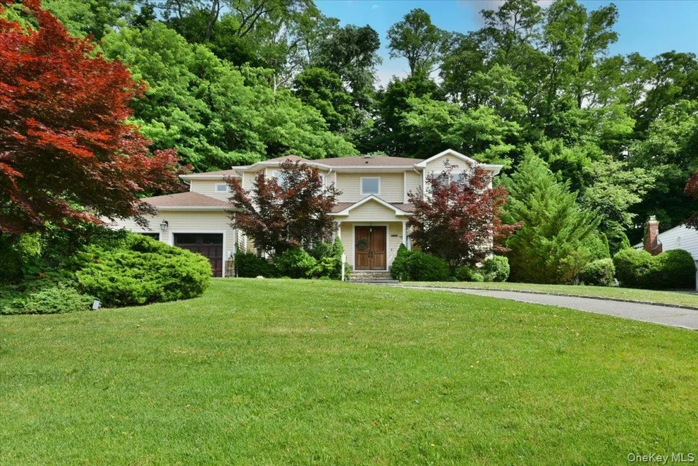 Unit for sale at 245 Harbor Hill Road, North Hempstead, NY 11576