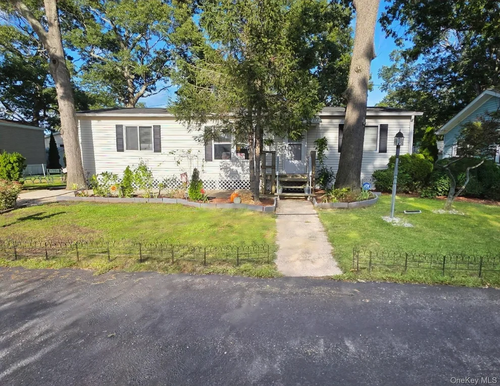 Unit for sale at 37-28 Hubbard Avenue, Riverhead, NY 11901