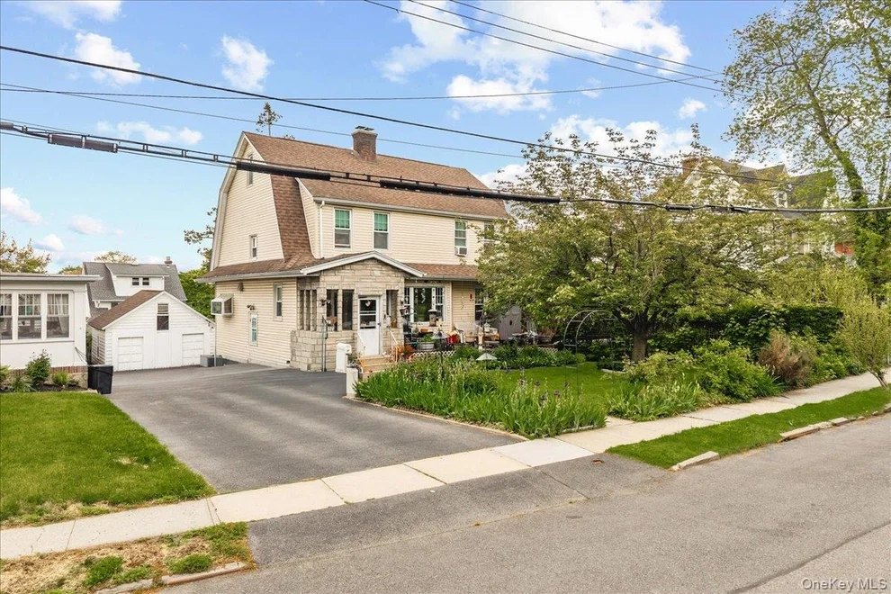 Unit for sale at 27 Faneuil Place, New Rochelle, NY 10801