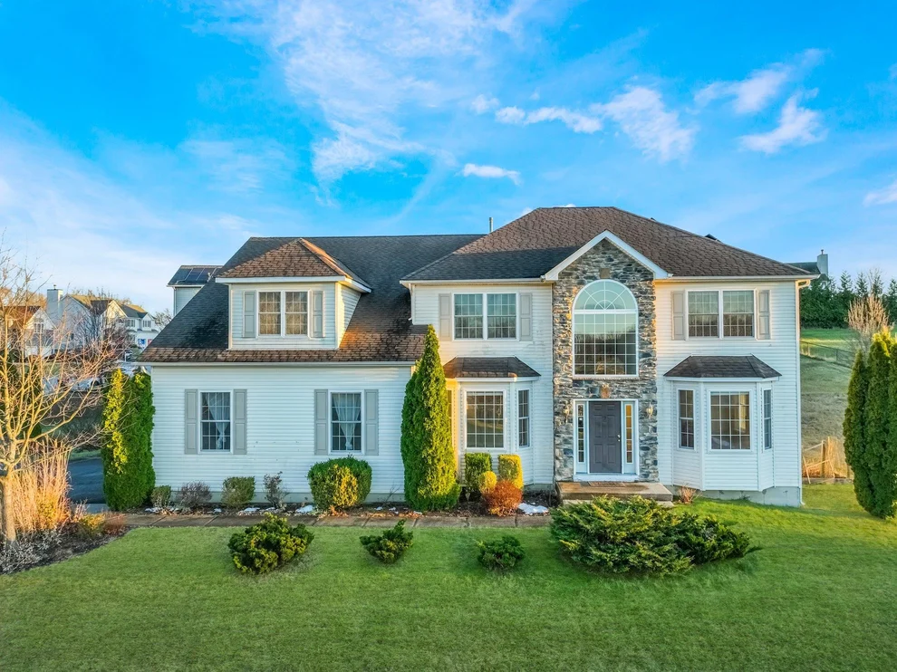 Unit for sale at 2 Grand View Terrace, Chester Town, NY 10918