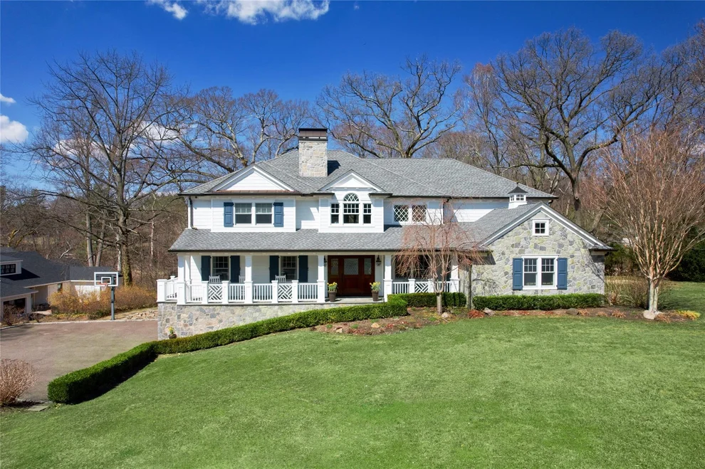 Unit for sale at 94 Gristmill Lane, North Hempstead, NY 11030