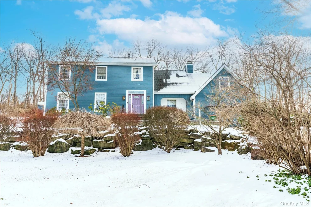 Unit for sale at 6 Coach Lantern Drive, East Fishkill, NY 12533