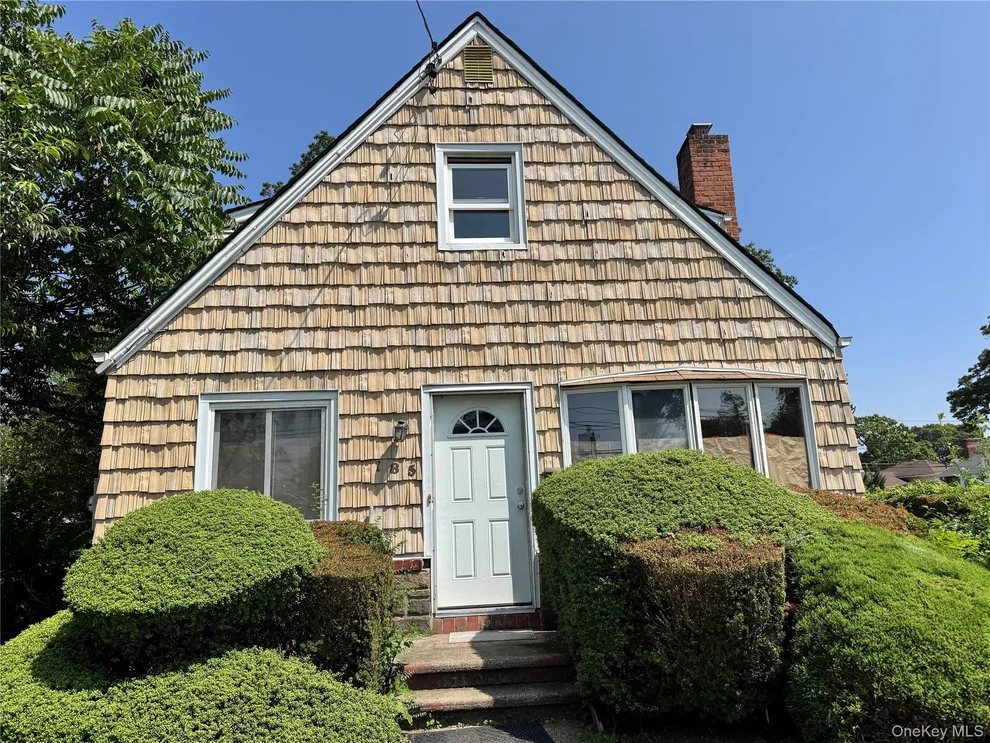Unit for sale at 185 Alabama Avenue, Hempstead, NY 11550