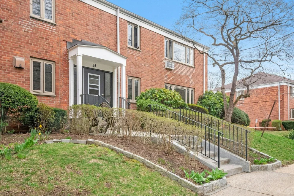 Unit for sale at 54 Lawrence, Greenburgh, NY 10603