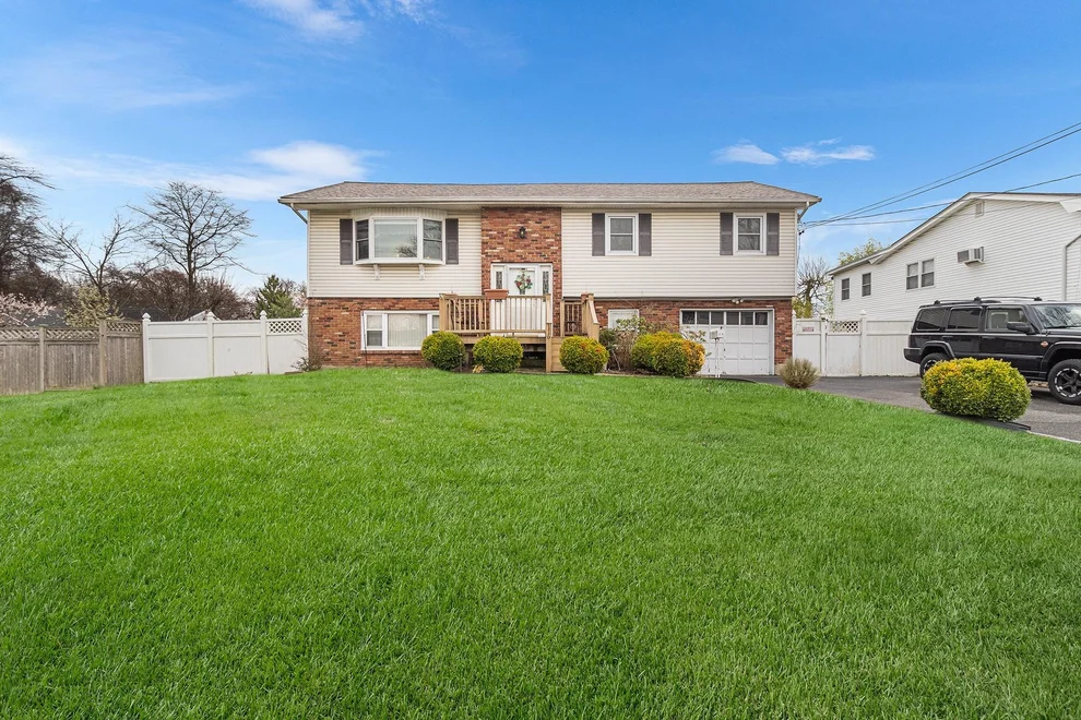 Unit for sale at 116 Independence Avenue, Babylon, NY 11702