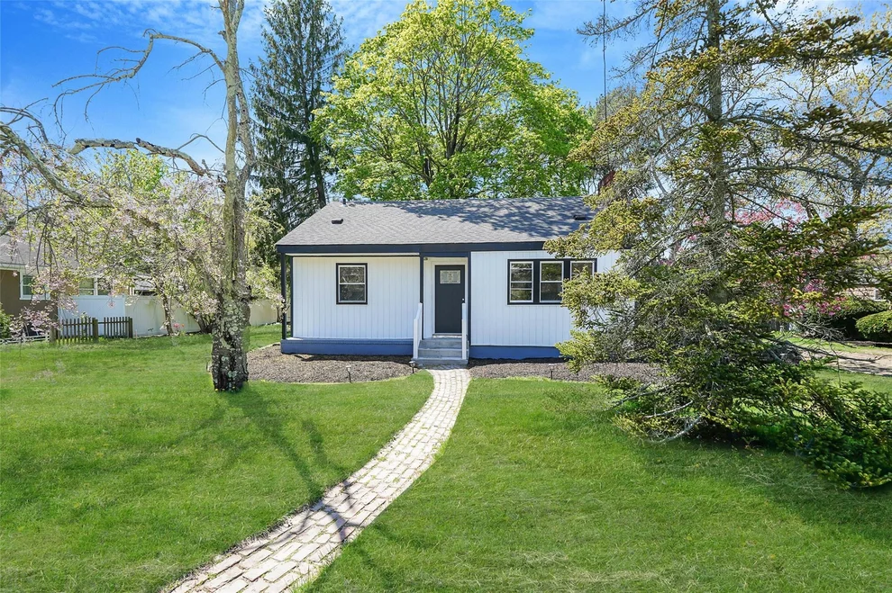 Unit for sale at 510 Washington Avenue, Brookhaven, NY 11772
