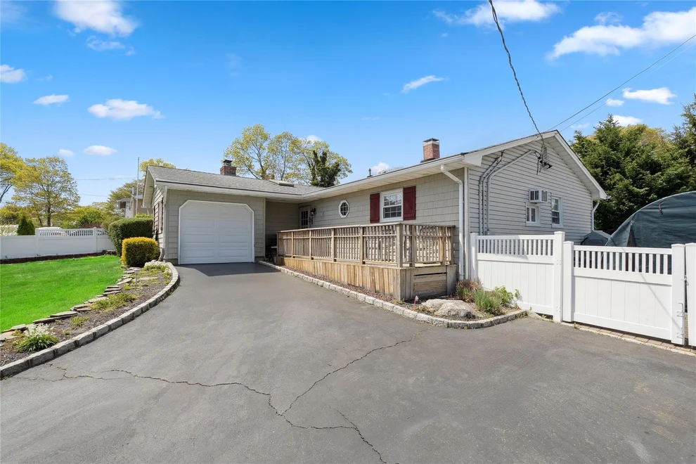 Unit for sale at 415 Fir Grove Road, Islip, NY 11779