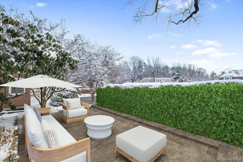 Unit for sale at 5 Campus Place, Greenburgh, NY 10583