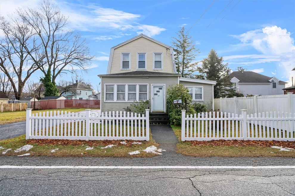 Unit for sale at 34 Kings Ferry Road, Cortlandt, NY 10548