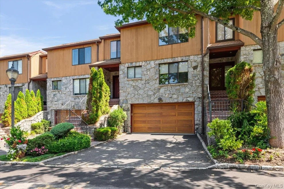 Unit for sale at 144 The Crescent Crescent, North Hempstead, NY 11577