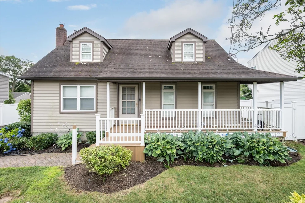 Unit for sale at 42 Bushwick Street, Huntington, NY 11747
