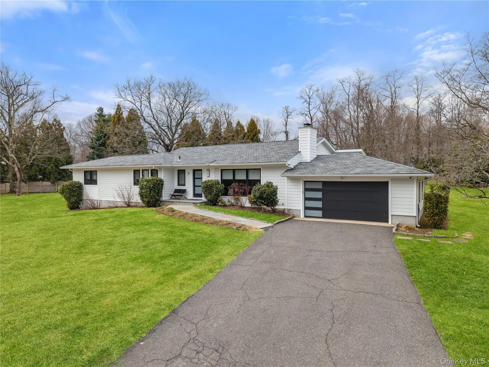 Unit for sale at 7 Windsong Road, Greenburgh, NY 10502