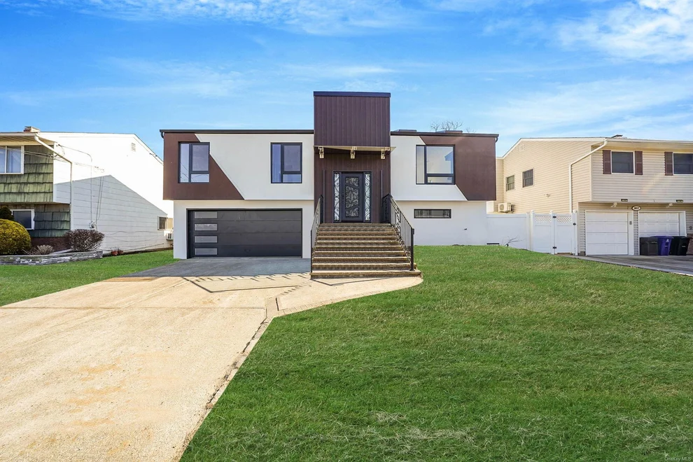 Unit for sale at 3811 Illona Lane, Hempstead, NY 11572