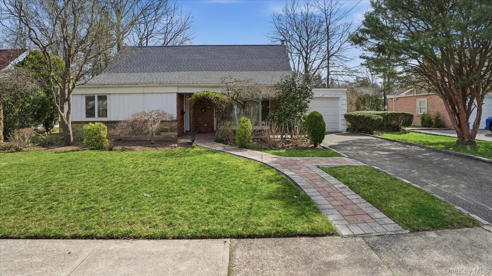 Unit for sale at 23 Hartley Road, North Hempstead, NY 11023