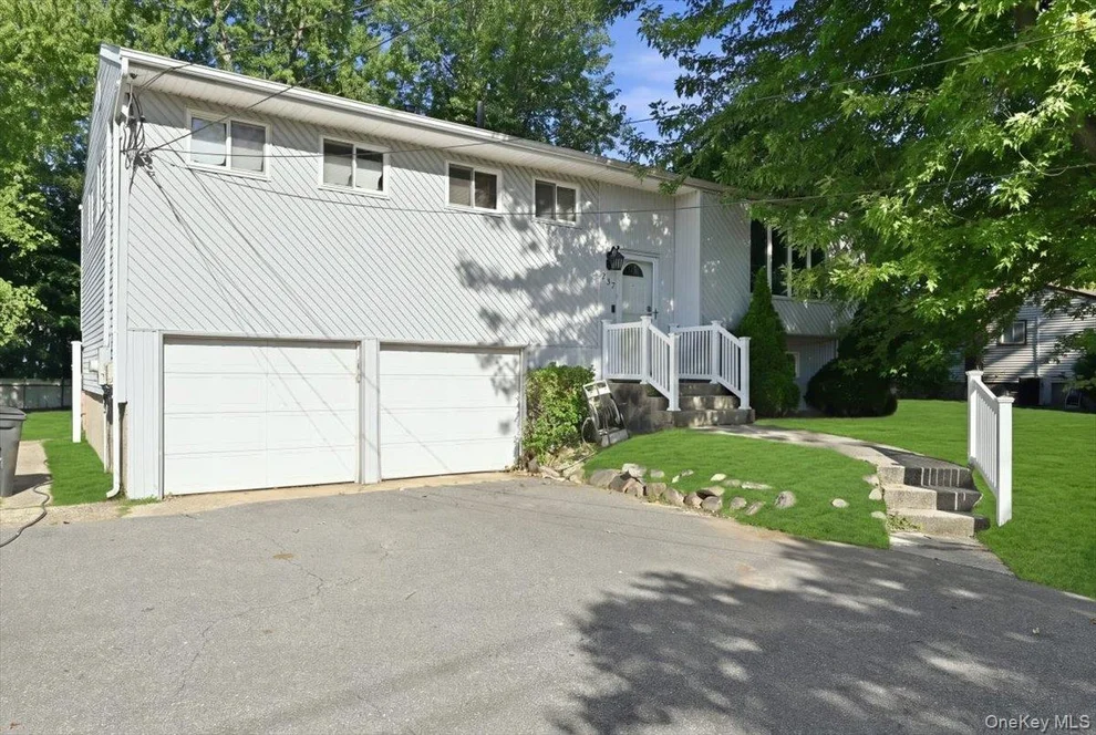 Unit for sale at 357 Town Line Road, Huntington, NY 11731