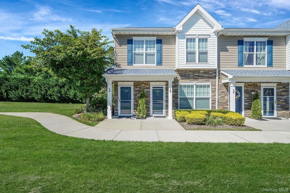 Unit for sale at 136 Weatherby Lane, Islip, NY 11722