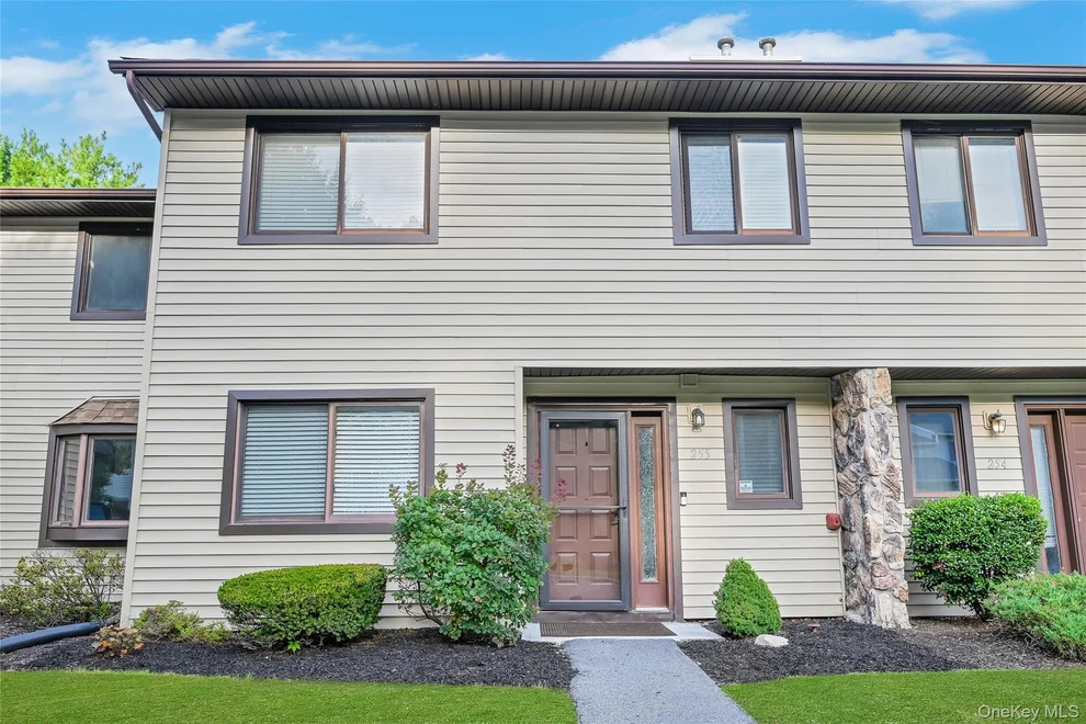 Unit for sale at 255 Heritage Lane, Chester Town, NY 10950
