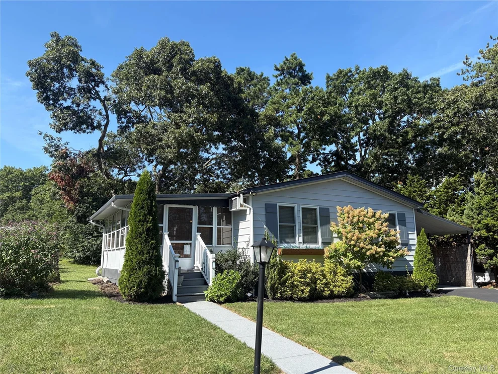 Unit for sale at 525/124 Riverleigh Avenue, Riverhead, NY 11901
